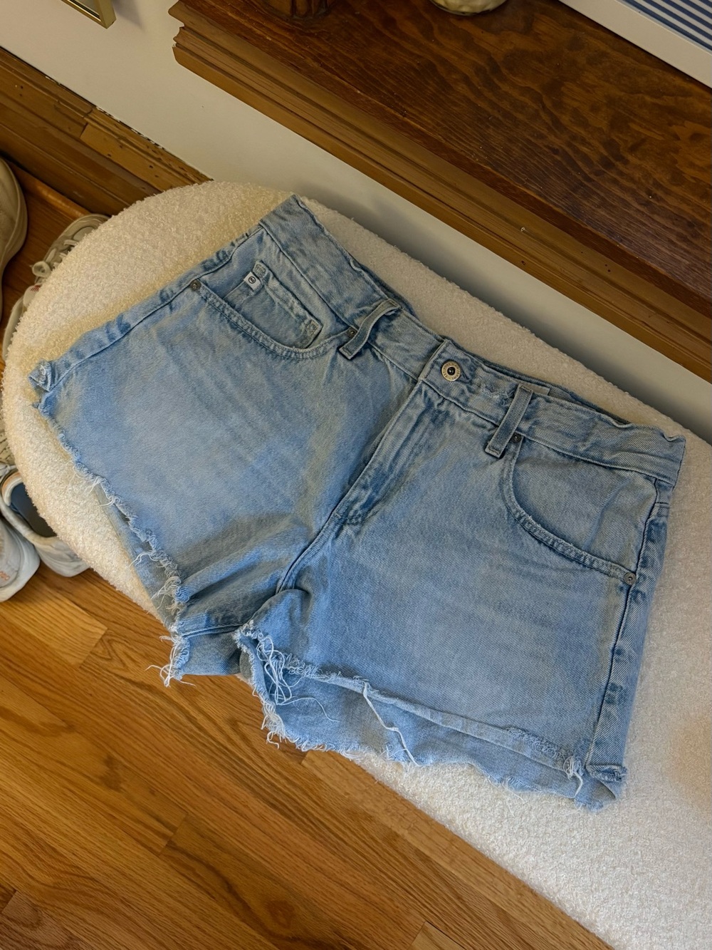 AG Hailey Cut-Off Relaxed Short